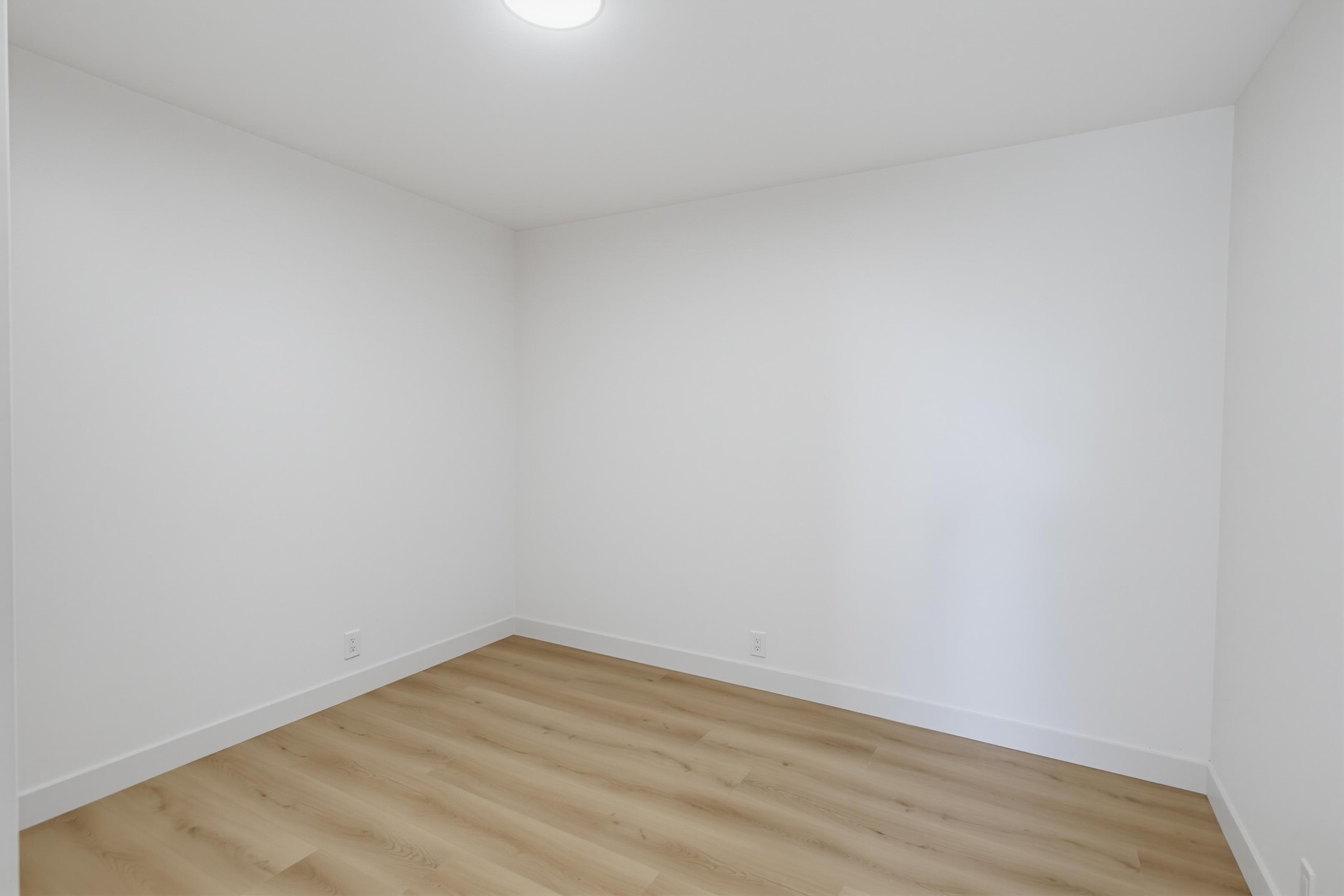 Virtual tour photo 25 of 37 for 3019 Martin Ave
