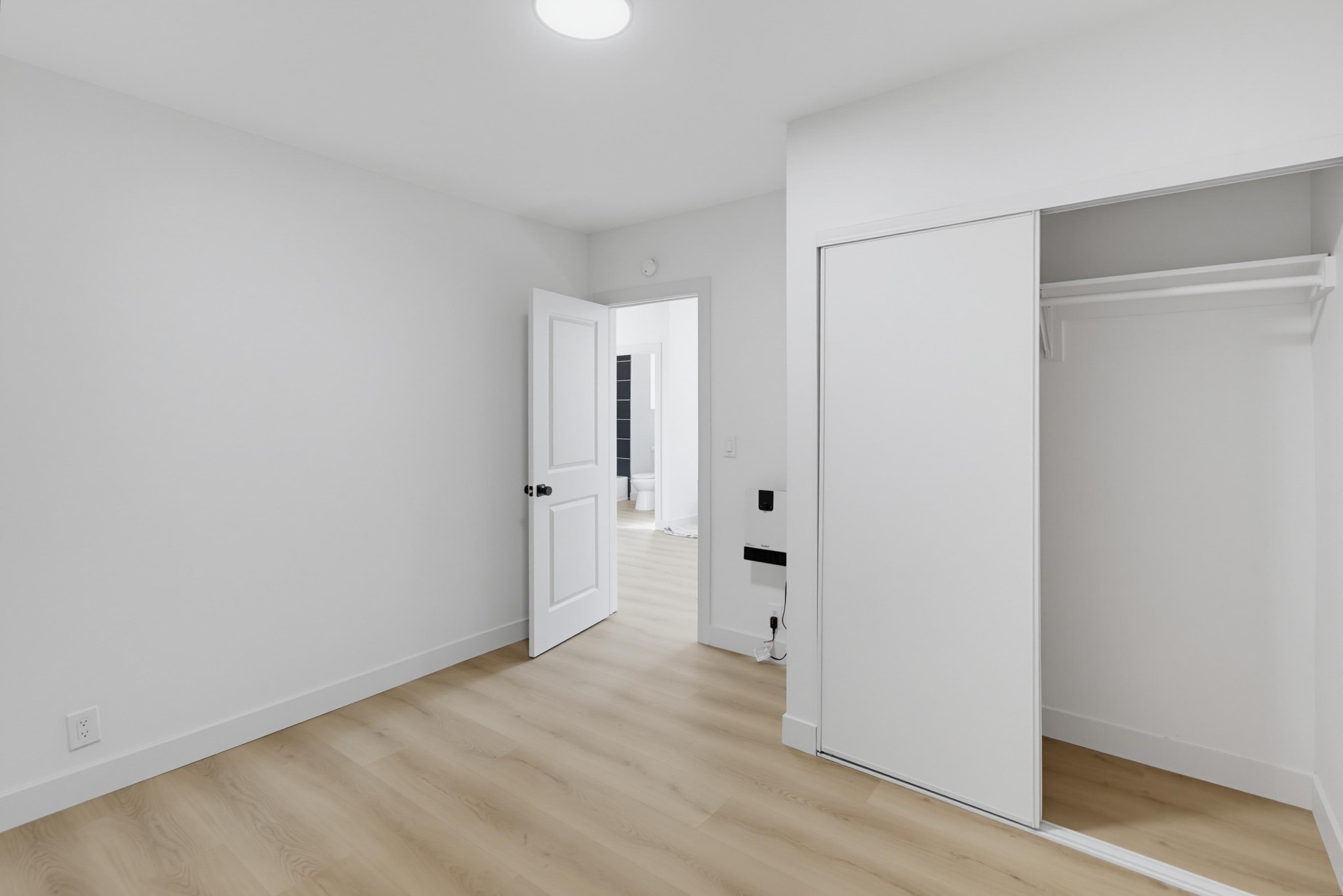 Virtual tour photo 27 of 37 for 3019 Martin Ave