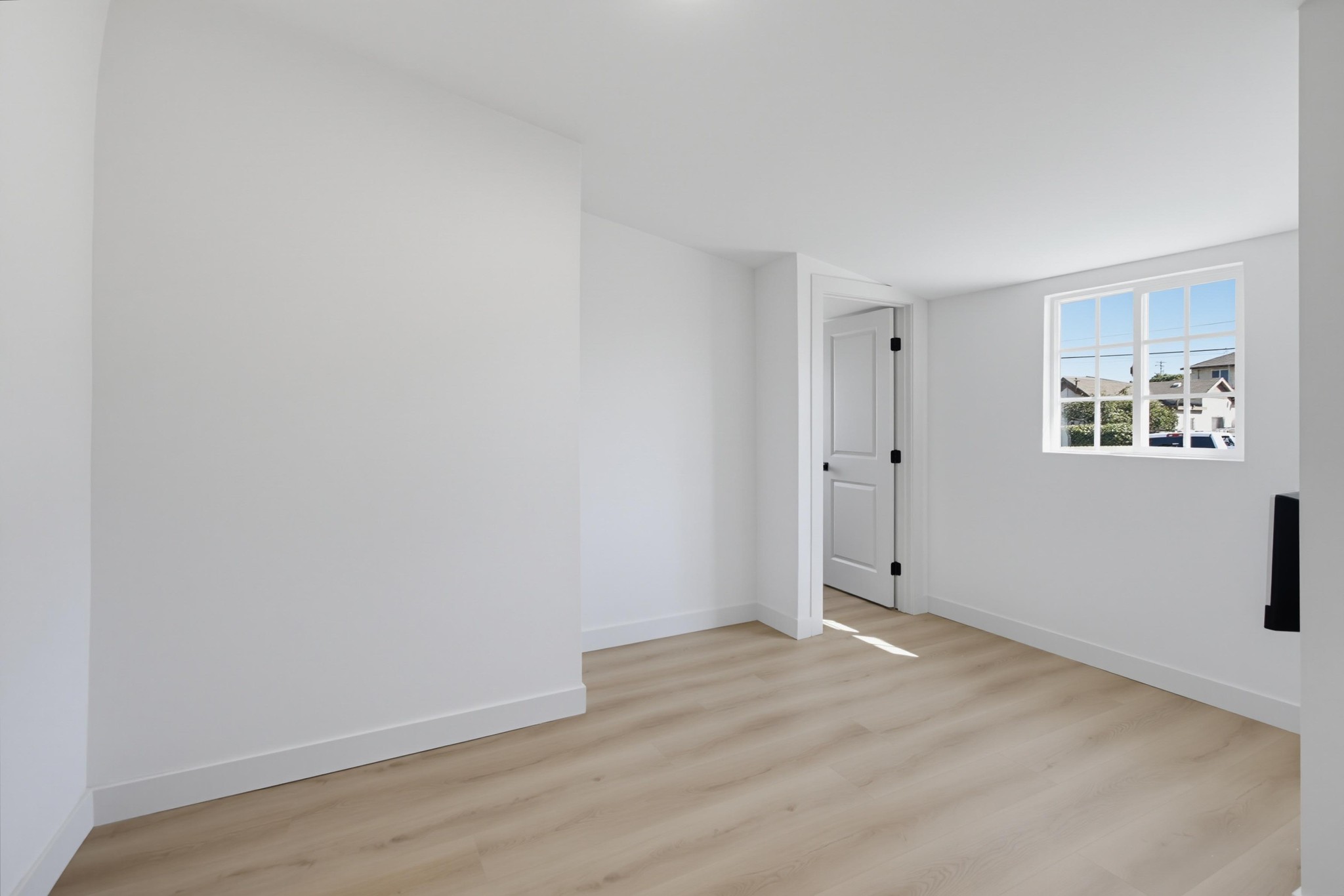 Virtual tour photo 28 of 37 for 3019 Martin Ave