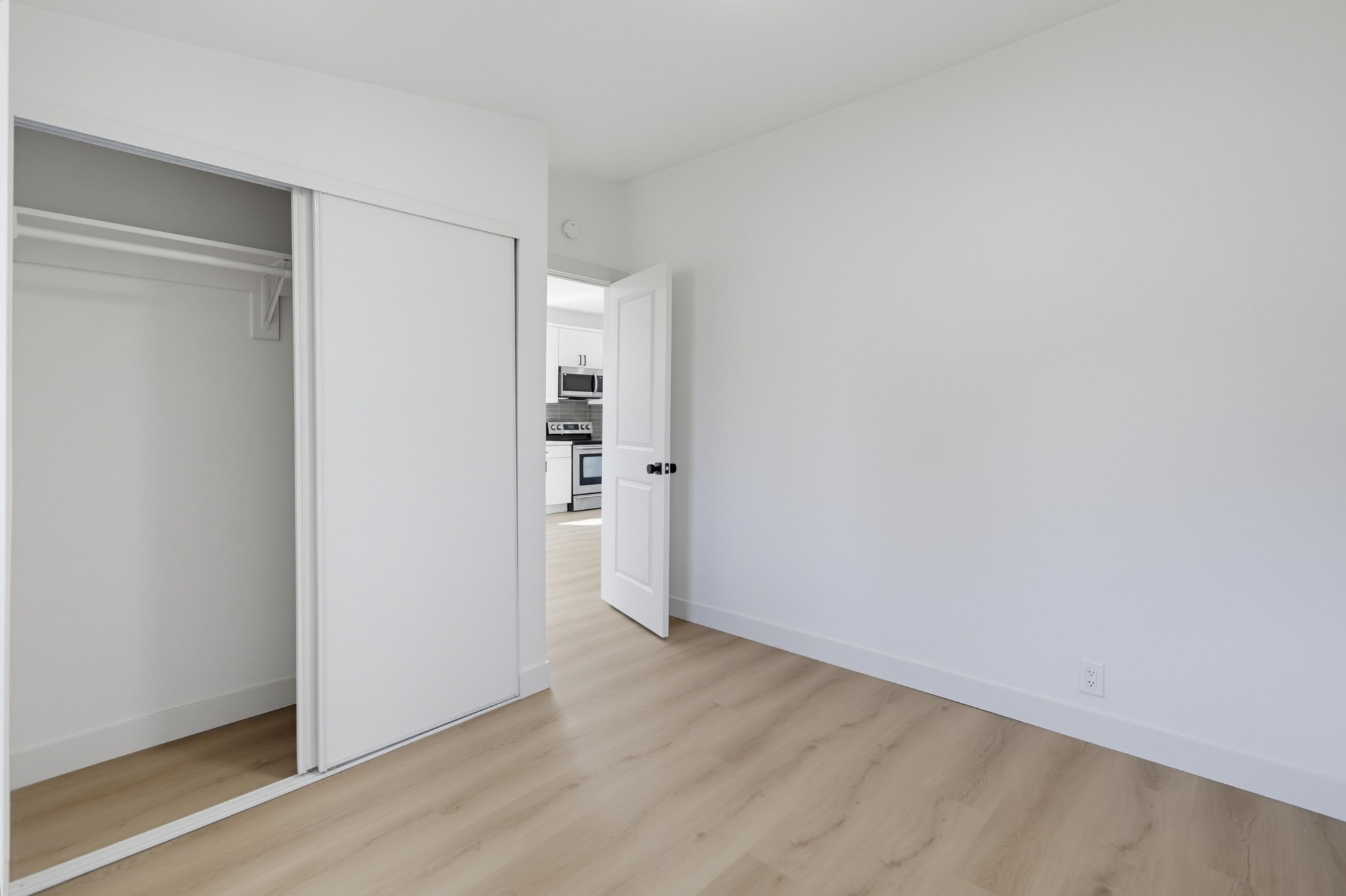 Virtual tour photo 30 of 37 for 3019 Martin Ave