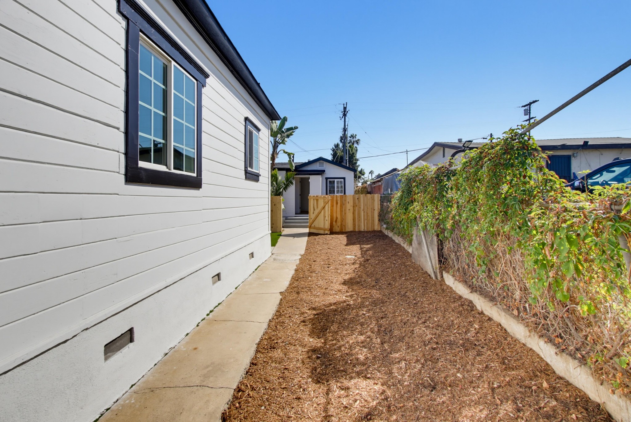 Virtual tour photo 33 of 37 for 3019 Martin Ave