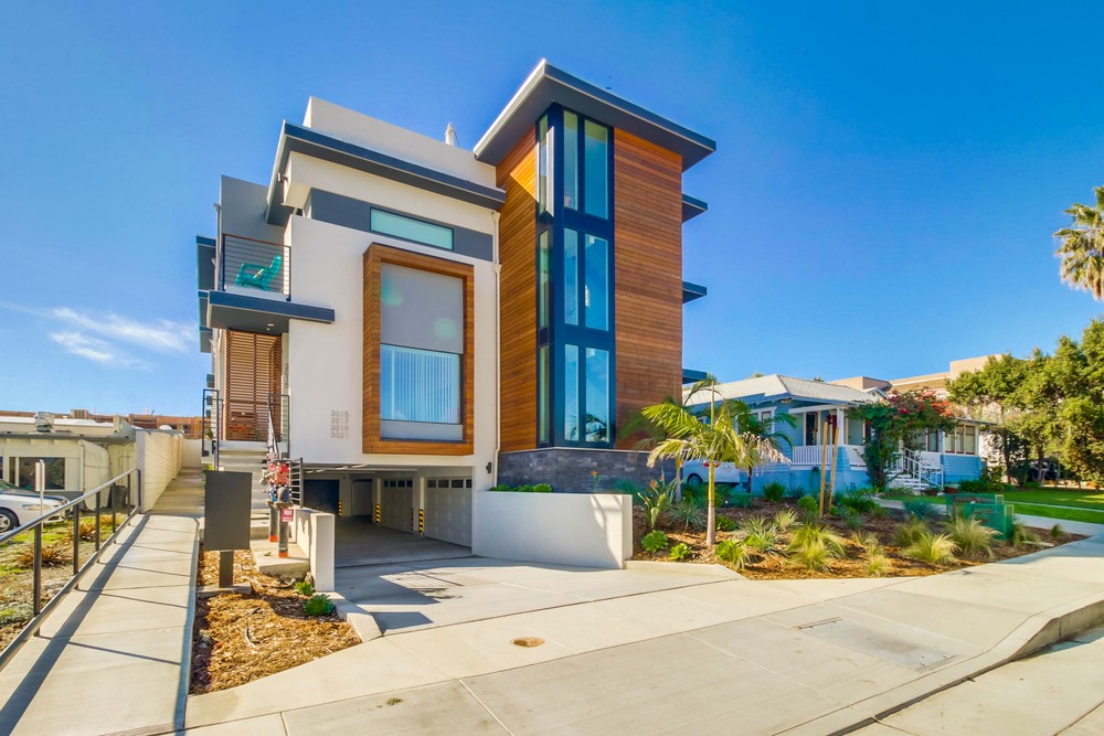 Virtual tour photo 1 of 73 for 3021 Carleton St