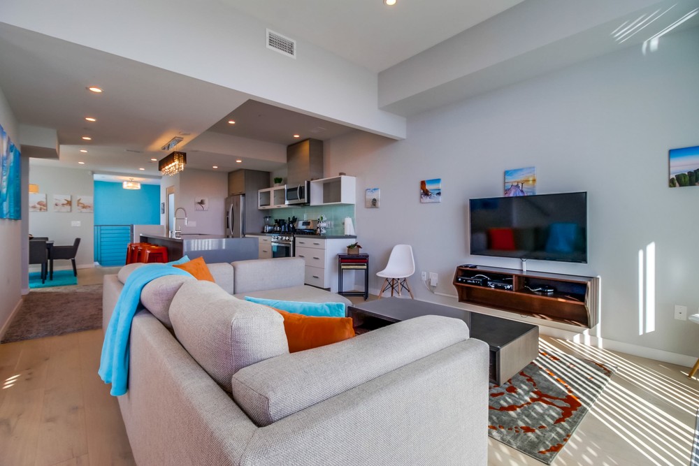 Virtual tour photo 12 of 73 for 3021 Carleton St