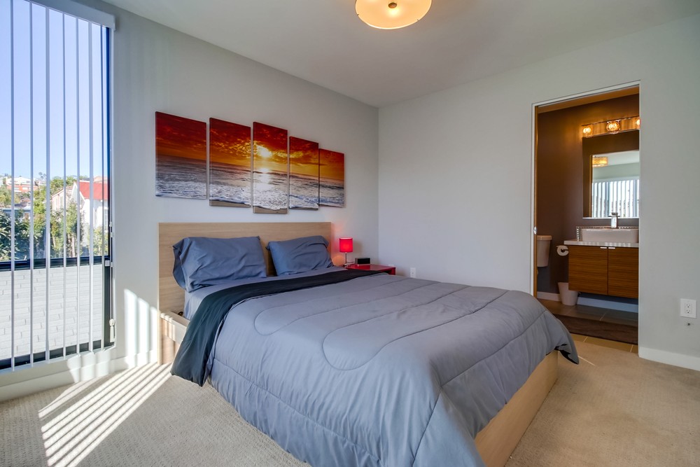 Virtual tour photo 34 of 73 for 3021 Carleton St