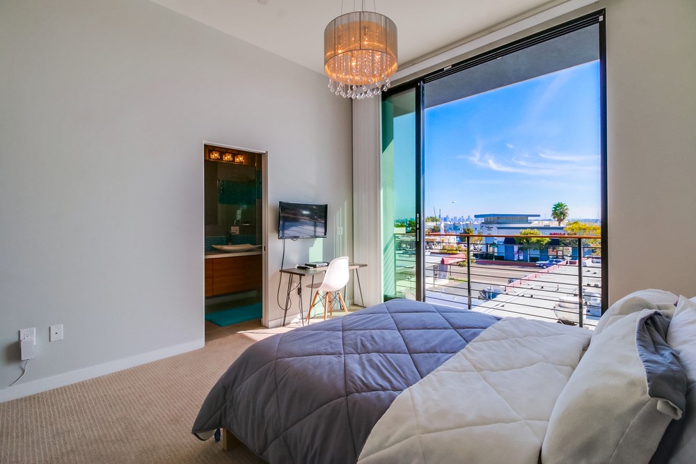 Virtual tour photo 41 of 73 for 3021 Carleton St