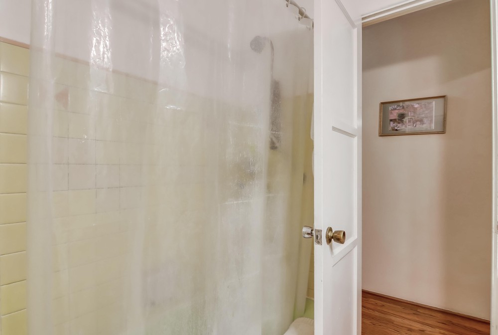 Virtual tour photo 47 of 61 for 3021 Lytton St