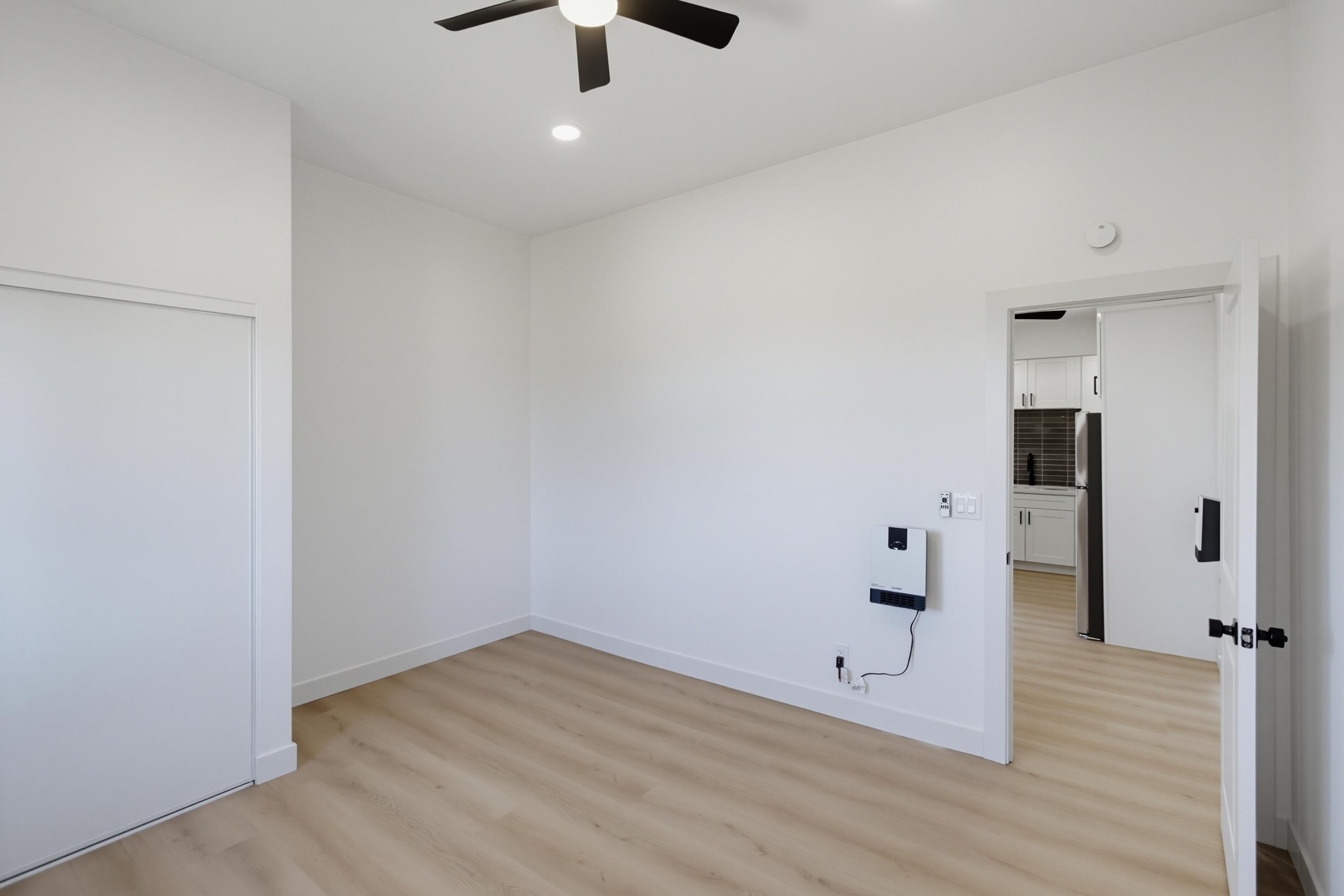 Virtual tour photo 17 of 22 for 3021 Martin Ave