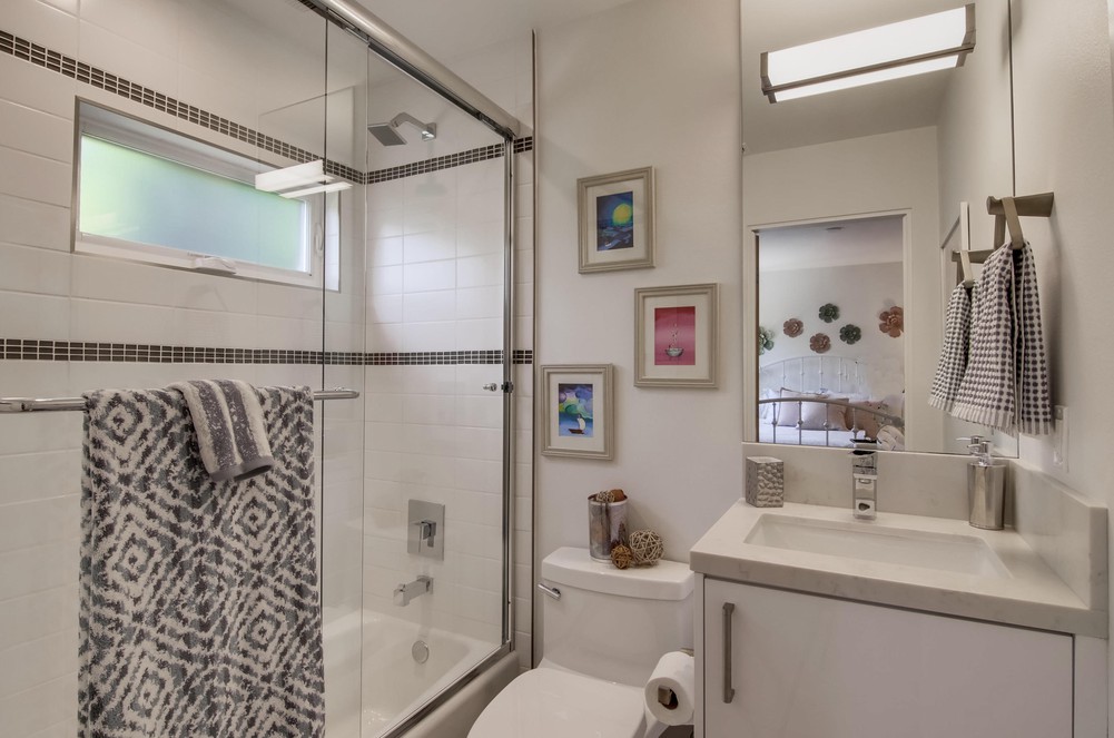 Virtual tour photo 52 of 63 for 3022 Fenelon St
