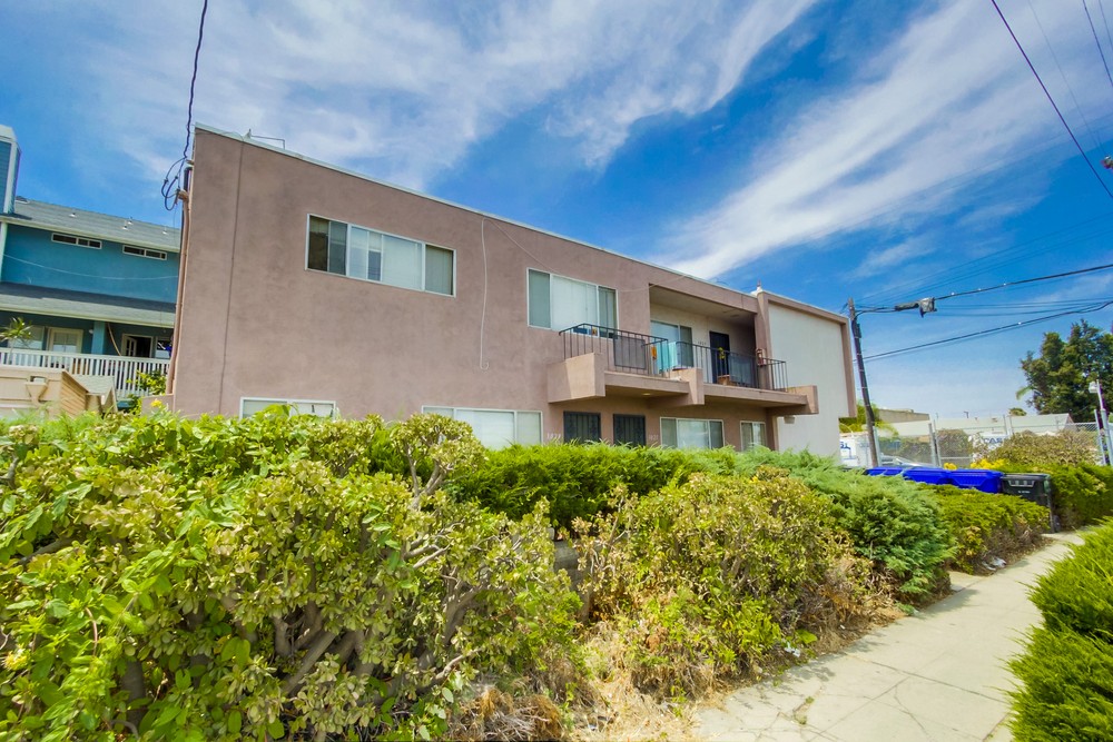 Virtual tour photo 4 of 13 for 3023 Madison Ave #29