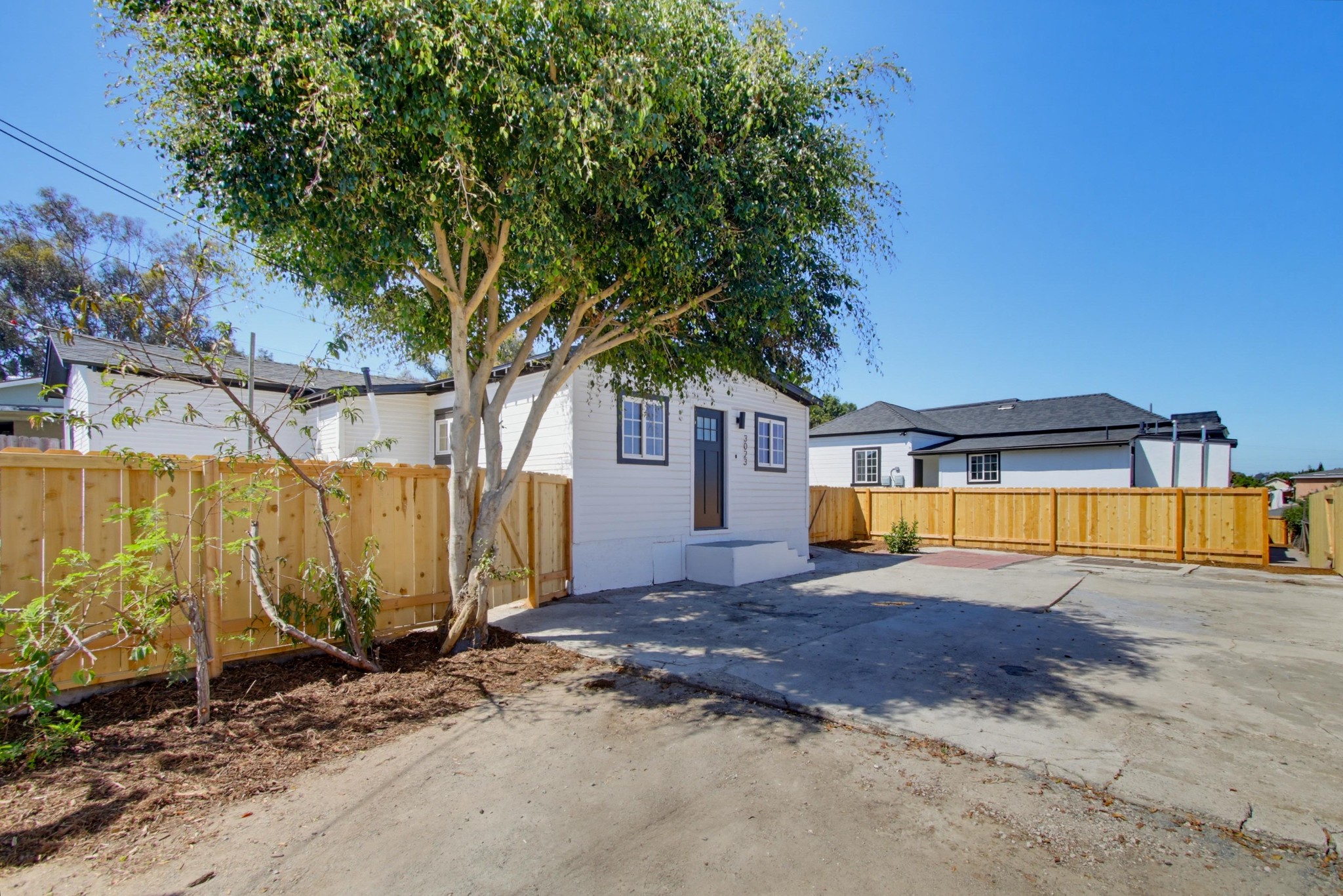 Virtual tour photo 3 of 33 for 3023 Martin Ave