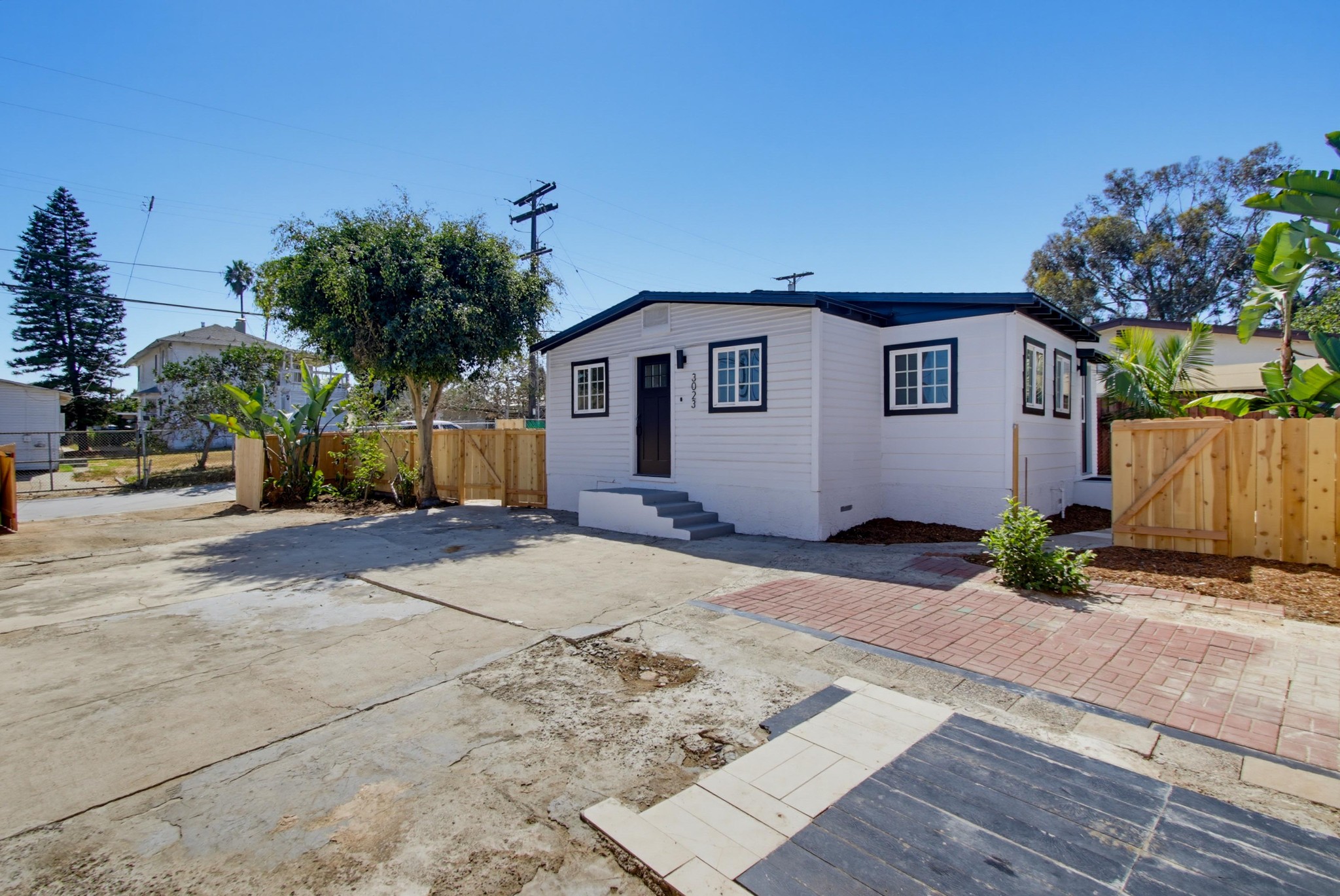 Virtual tour photo 5 of 33 for 3023 Martin Ave