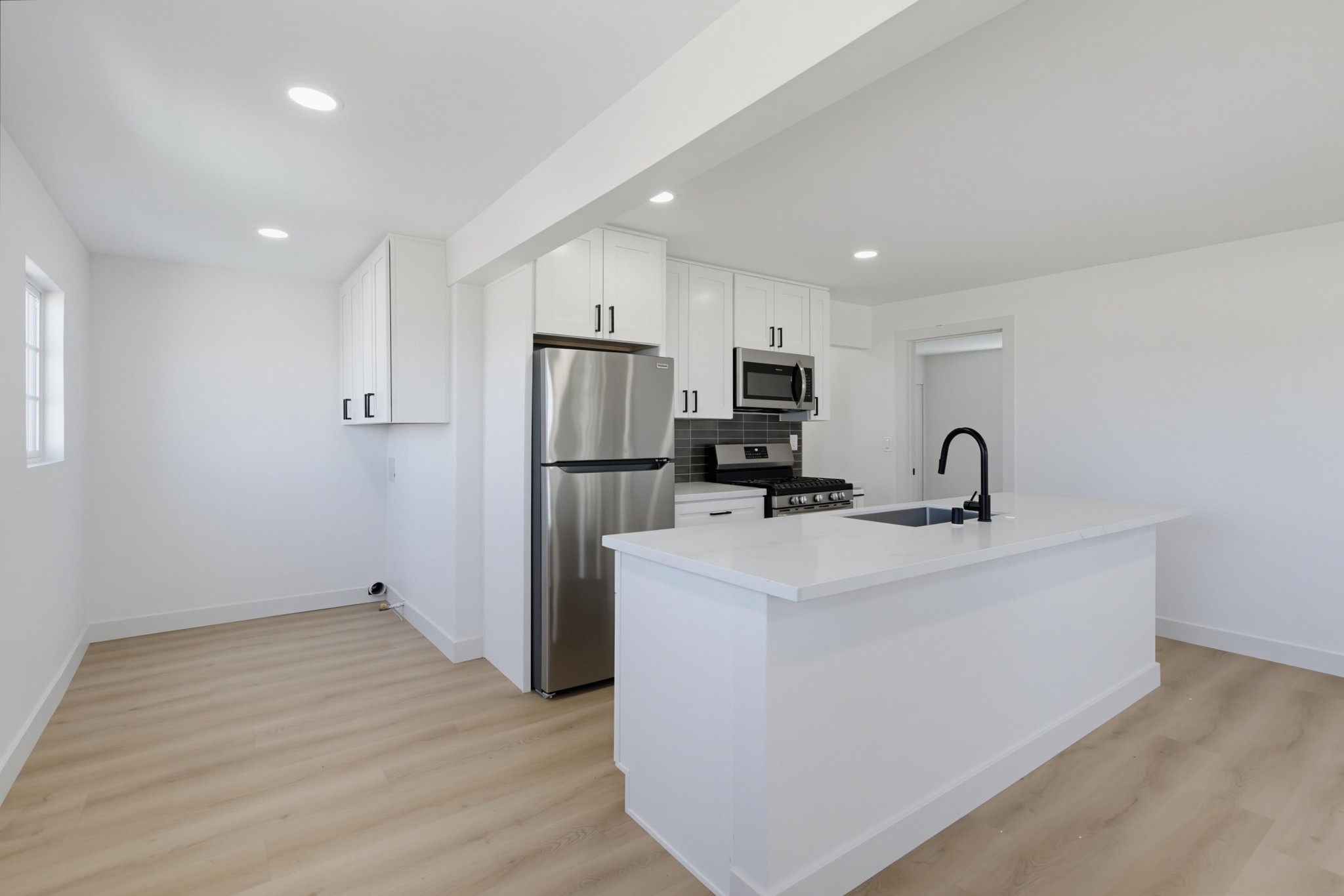 Virtual tour photo 11 of 33 for 3023 Martin Ave