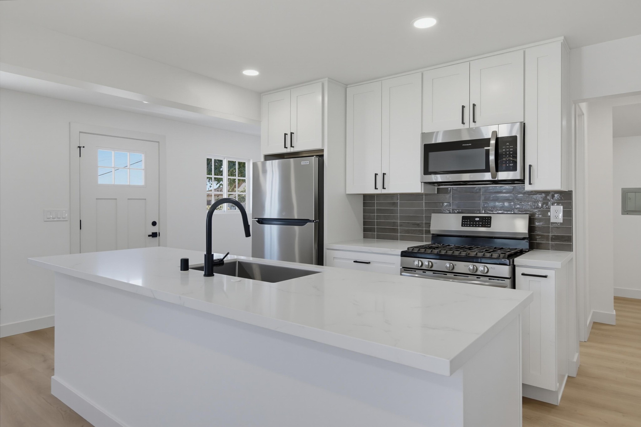 Virtual tour photo 12 of 33 for 3023 Martin Ave