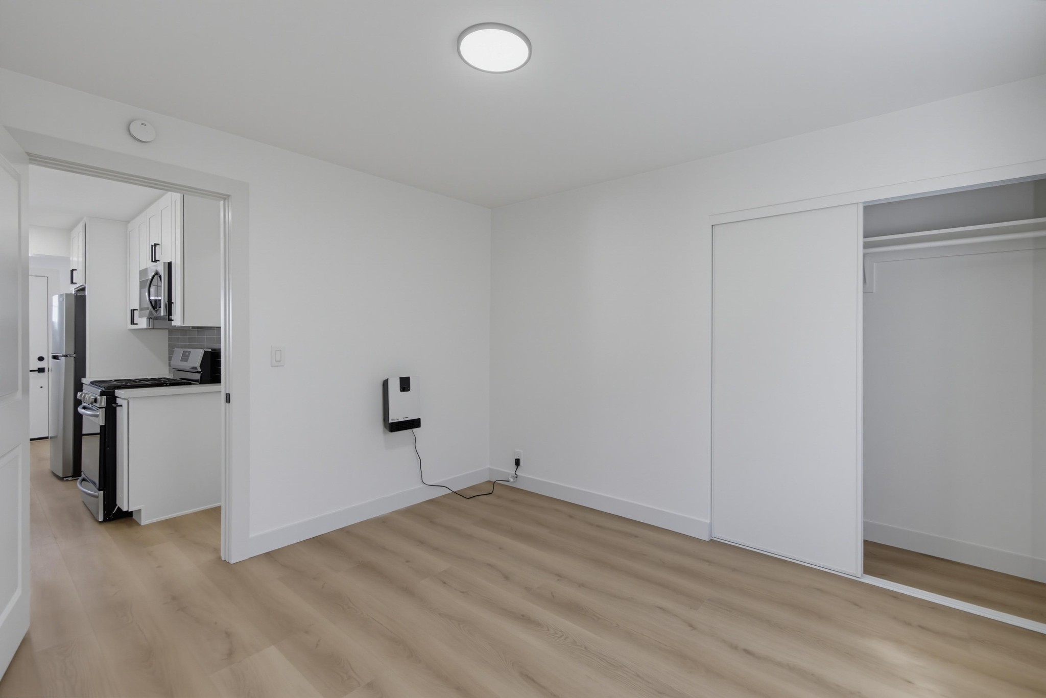 Virtual tour photo 16 of 33 for 3023 Martin Ave