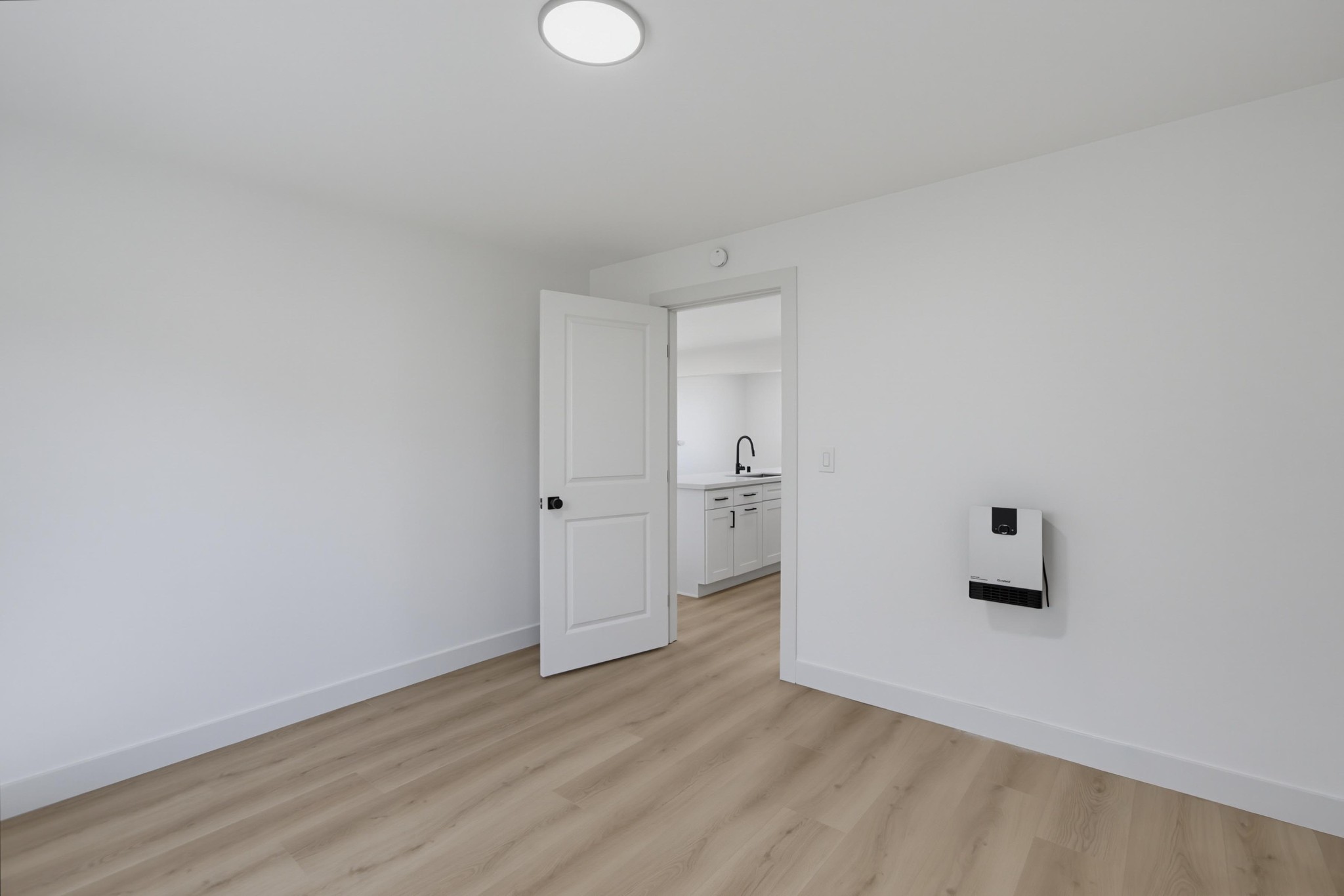 Virtual tour photo 17 of 33 for 3023 Martin Ave