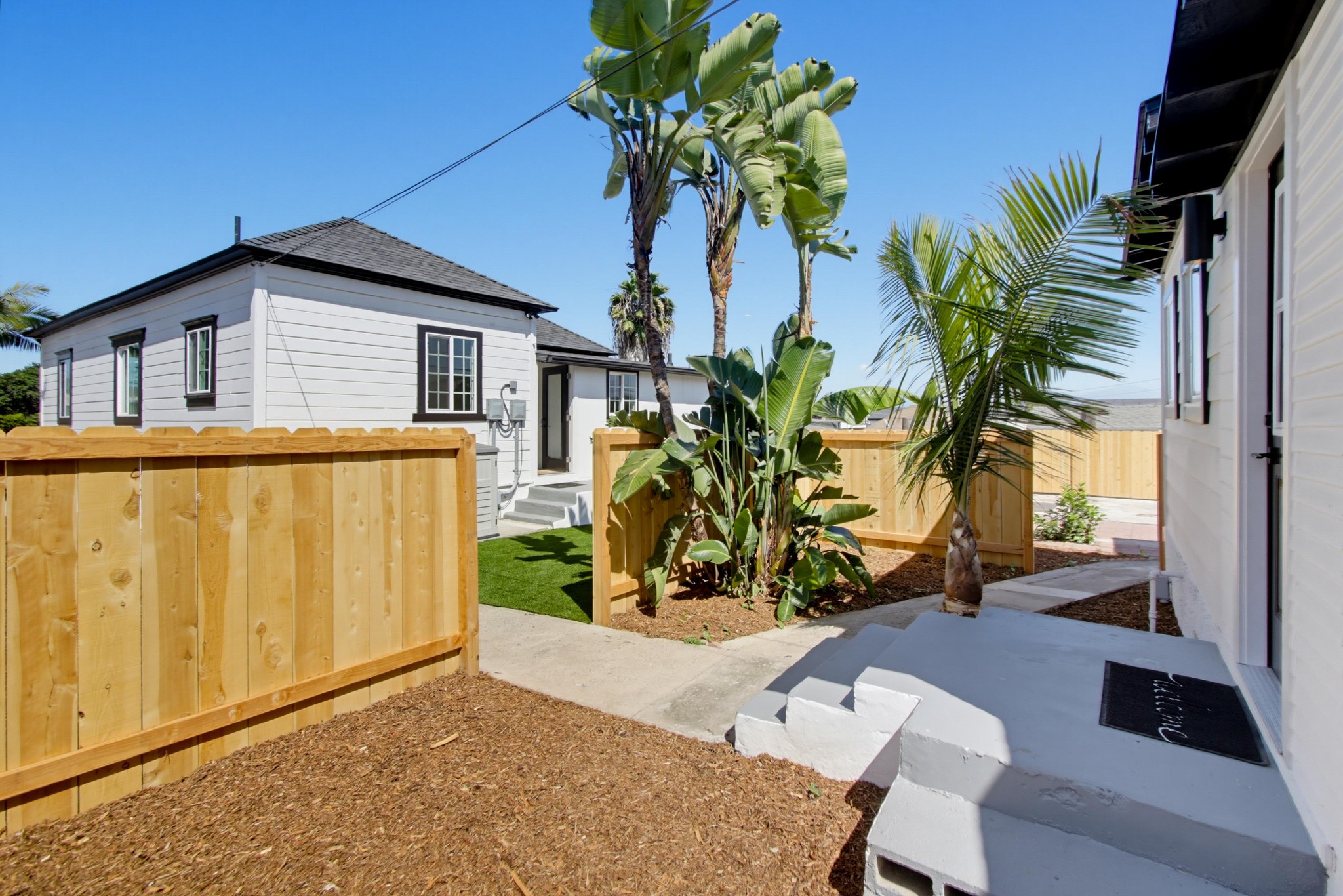 Virtual tour photo 27 of 33 for 3023 Martin Ave