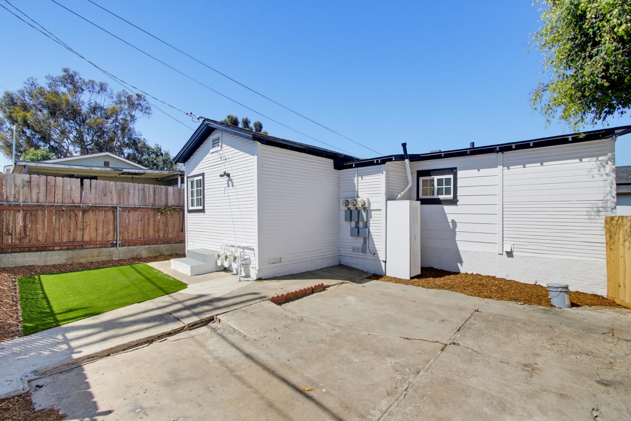 Virtual tour photo 30 of 33 for 3023 Martin Ave