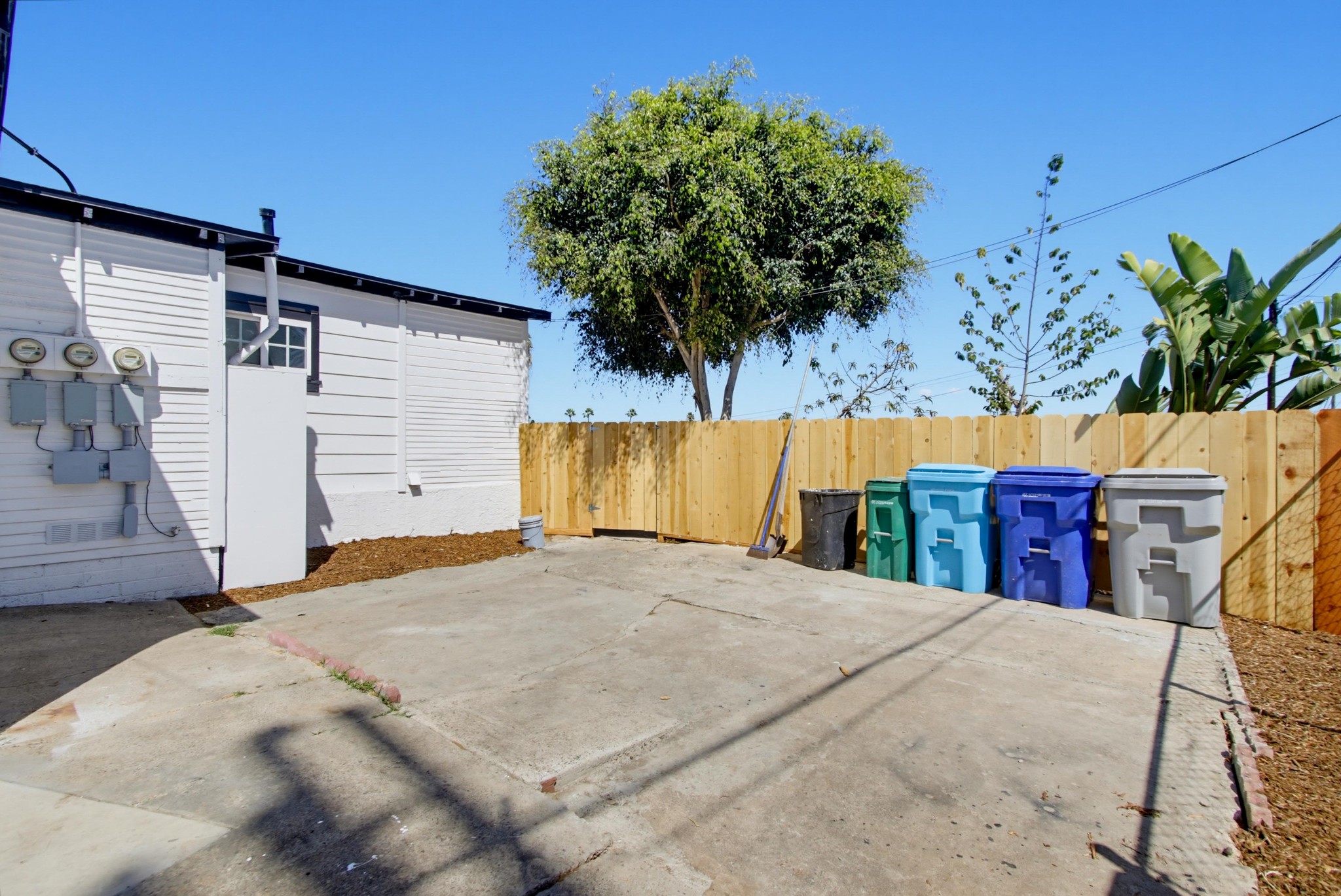 Virtual tour photo 31 of 33 for 3023 Martin Ave