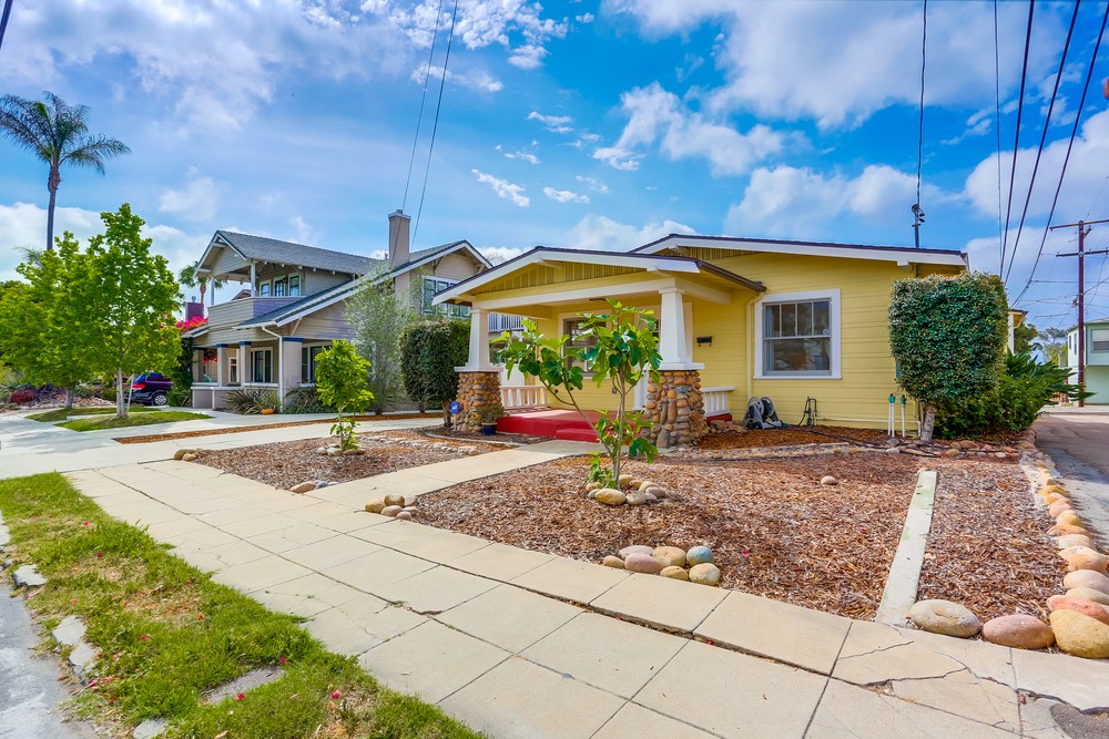 Virtual tour photo 3 of 37 for 3025 Palm St