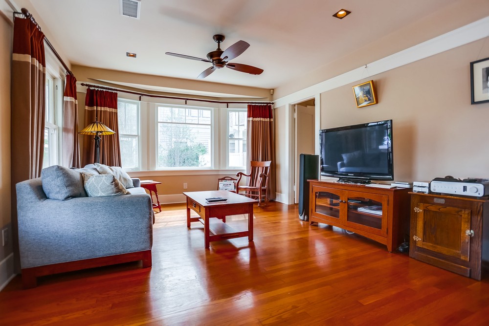 Virtual tour photo 7 of 37 for 3025 Palm St