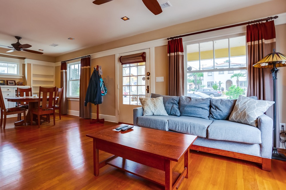 Virtual tour photo 9 of 37 for 3025 Palm St