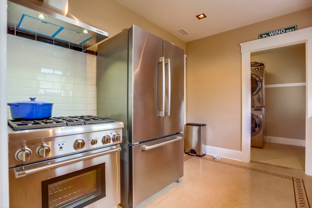 Virtual tour photo 15 of 37 for 3025 Palm St