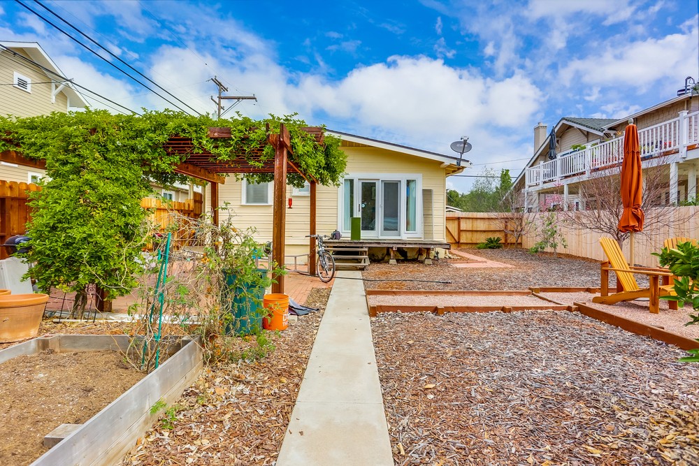 Virtual tour photo 35 of 37 for 3025 Palm St
