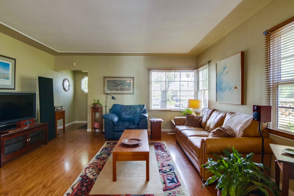 Virtual tour photo 9 of 44 for 3025 Quimby St