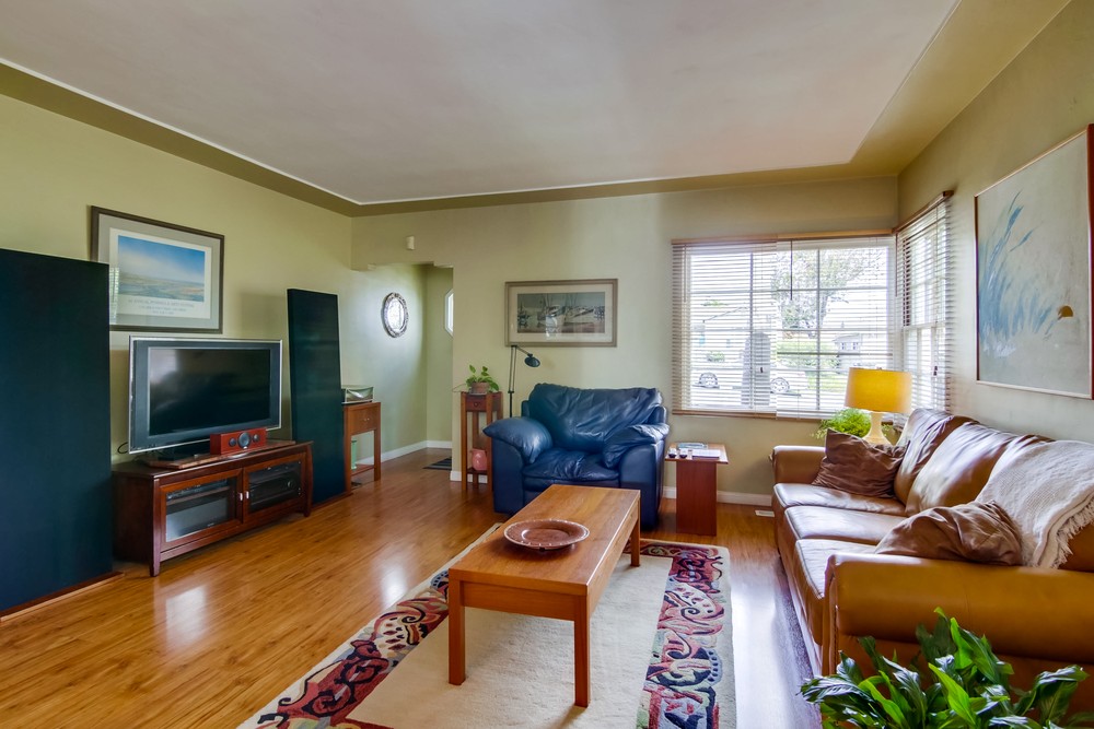 Virtual tour photo 10 of 44 for 3025 Quimby St