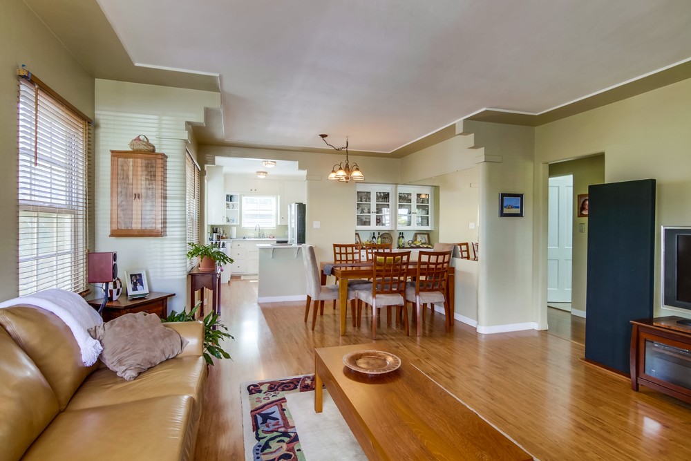 Virtual tour photo 12 of 44 for 3025 Quimby St