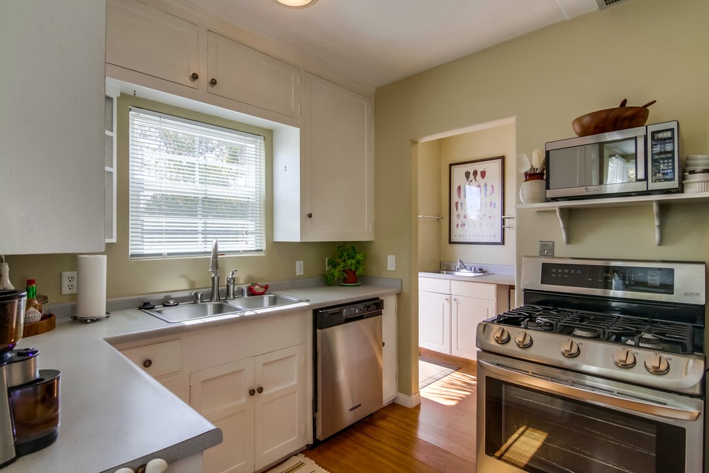 Virtual tour photo 23 of 44 for 3025 Quimby St
