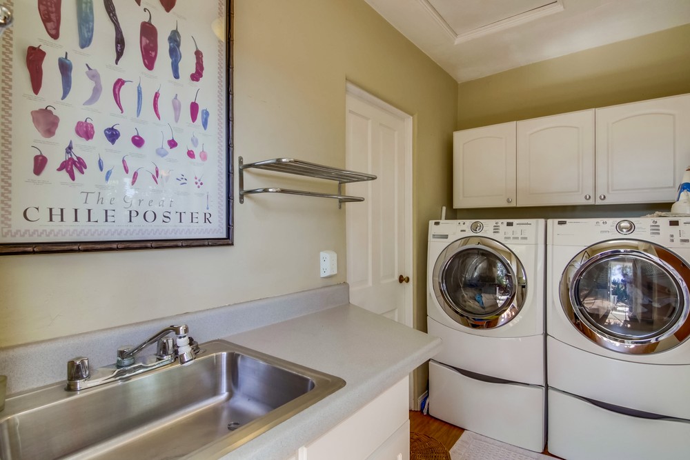 Virtual tour photo 34 of 44 for 3025 Quimby St