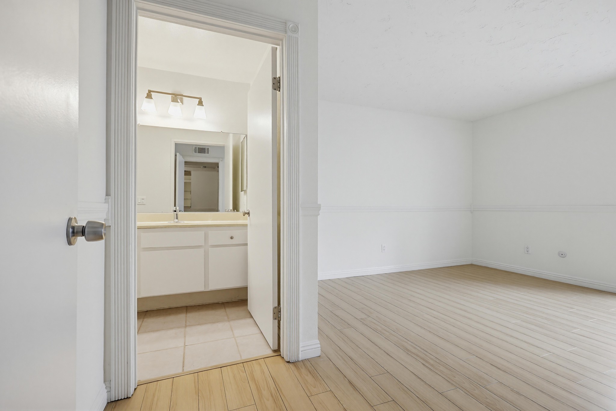 Virtual tour photo 29 of 45 for 3026 Associated Rd Unit 96