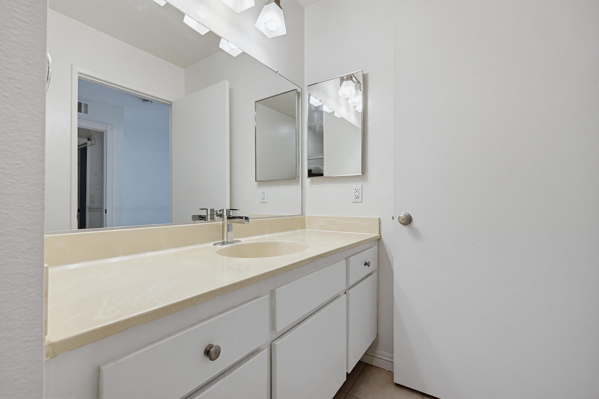 Virtual tour photo 36 of 45 for 3026 Associated Rd Unit 96