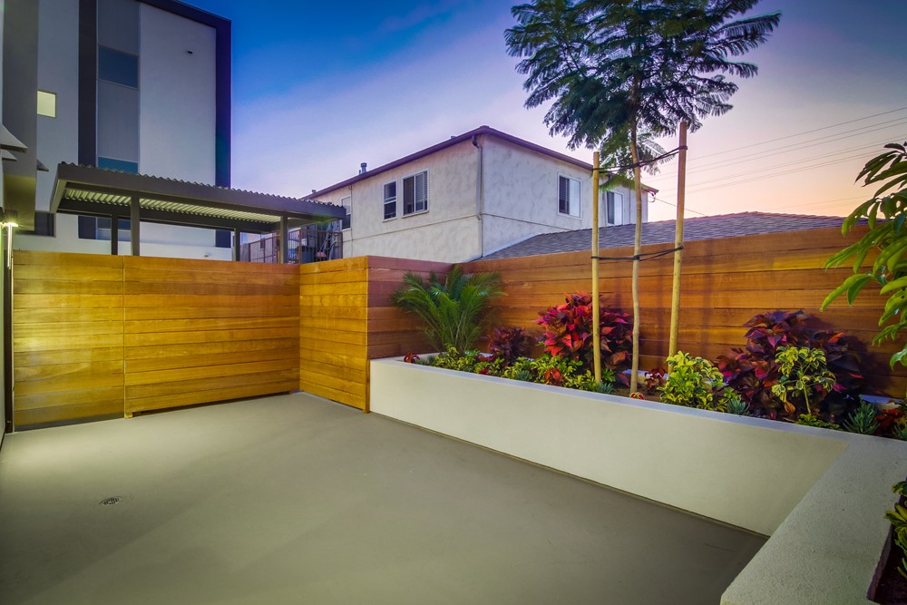 Virtual tour photo 9 of 118 for 3030 Jarvis St #15