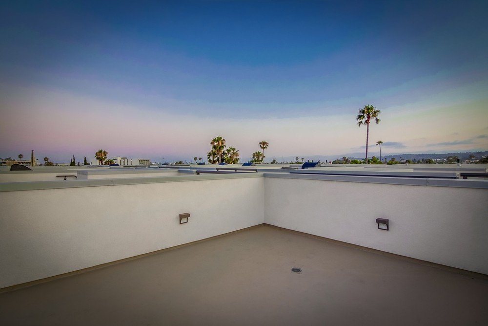 Virtual tour photo 15 of 118 for 3030 Jarvis St #15