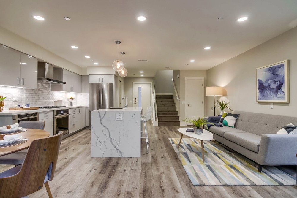 Virtual tour photo 33 of 118 for 3030 Jarvis St #15