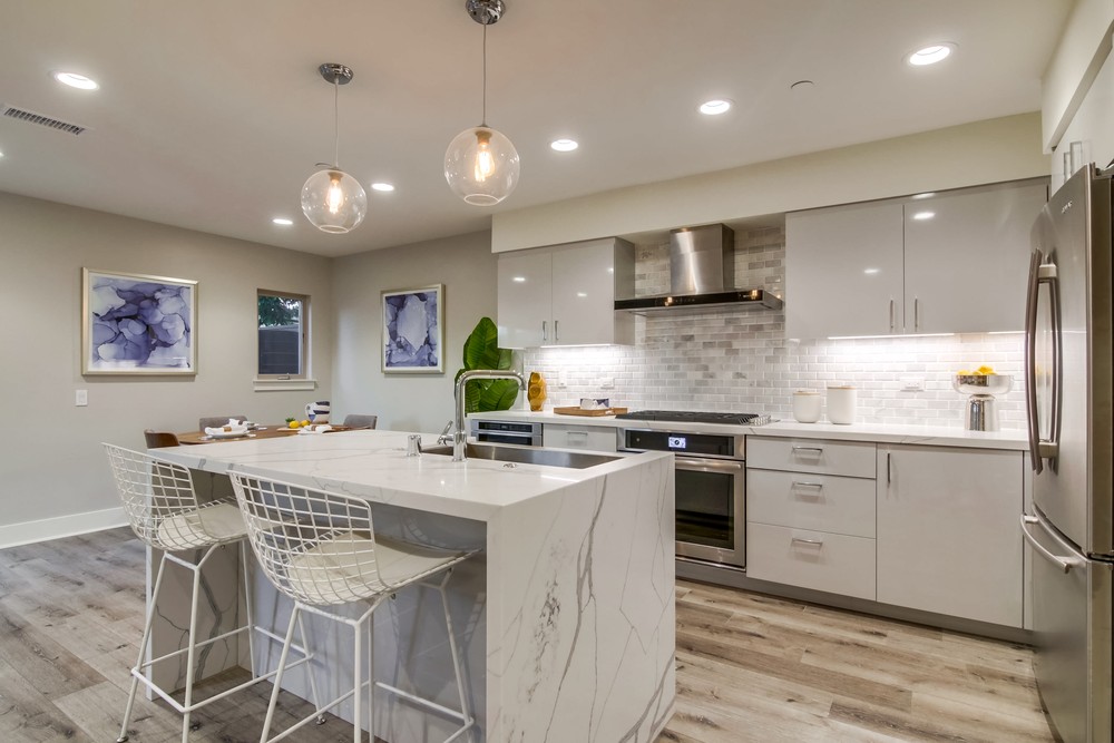 Virtual tour photo 41 of 118 for 3030 Jarvis St #15