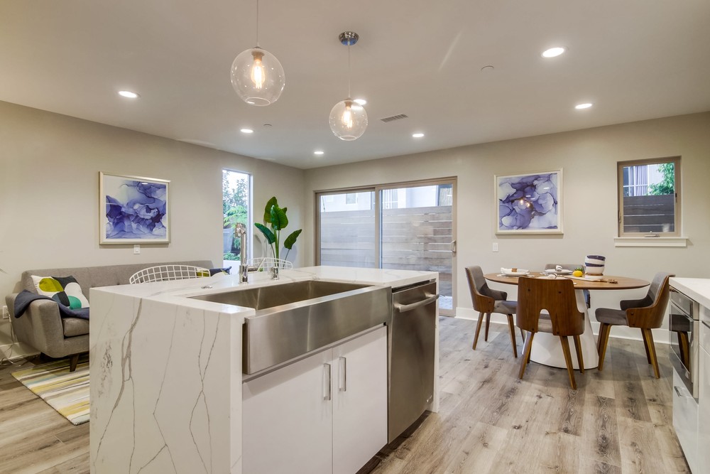 Virtual tour photo 44 of 118 for 3030 Jarvis St #15