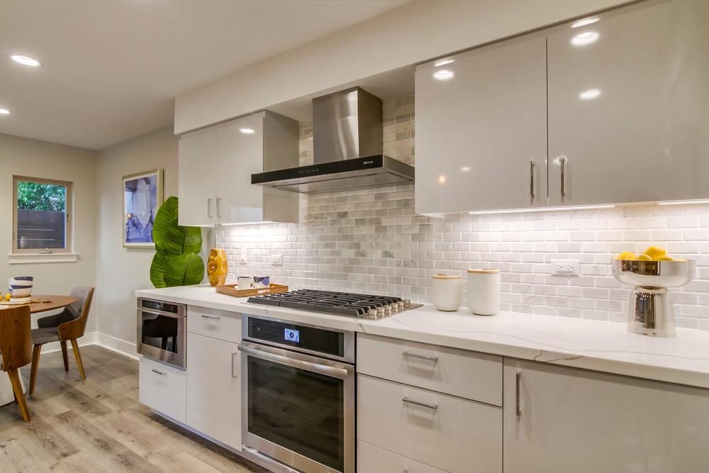 Virtual tour photo 45 of 118 for 3030 Jarvis St #15