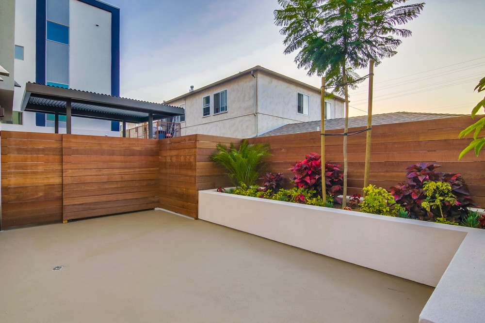 Virtual tour photo 51 of 118 for 3030 Jarvis St #15