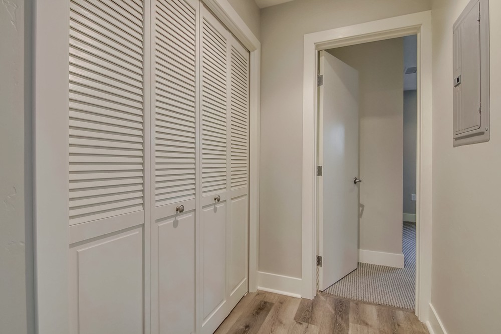 Virtual tour photo 54 of 118 for 3030 Jarvis St #15