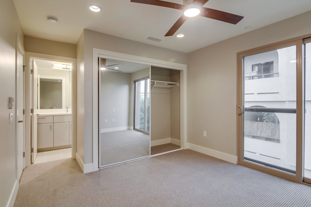 Virtual tour photo 61 of 118 for 3030 Jarvis St #15