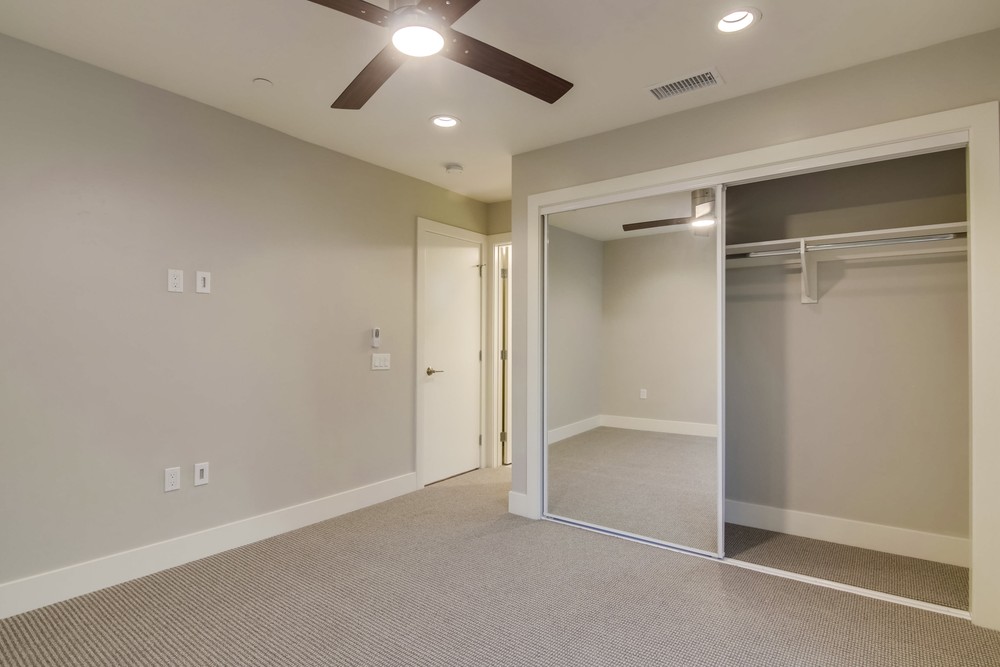 Virtual tour photo 65 of 118 for 3030 Jarvis St #15