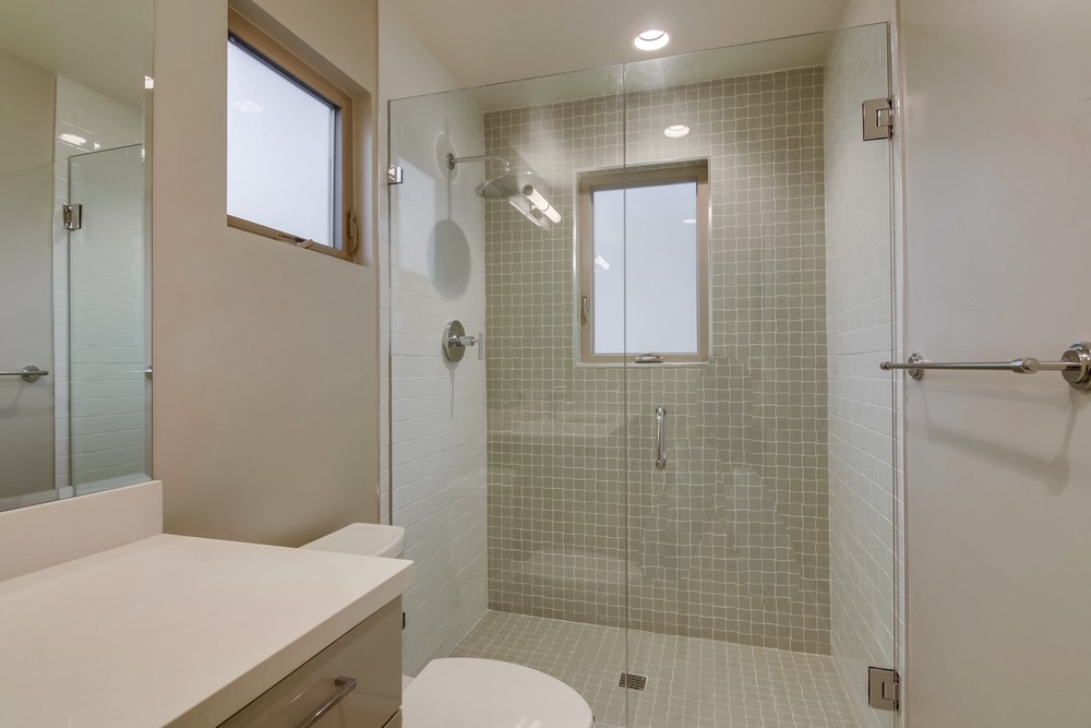 Virtual tour photo 67 of 118 for 3030 Jarvis St #15