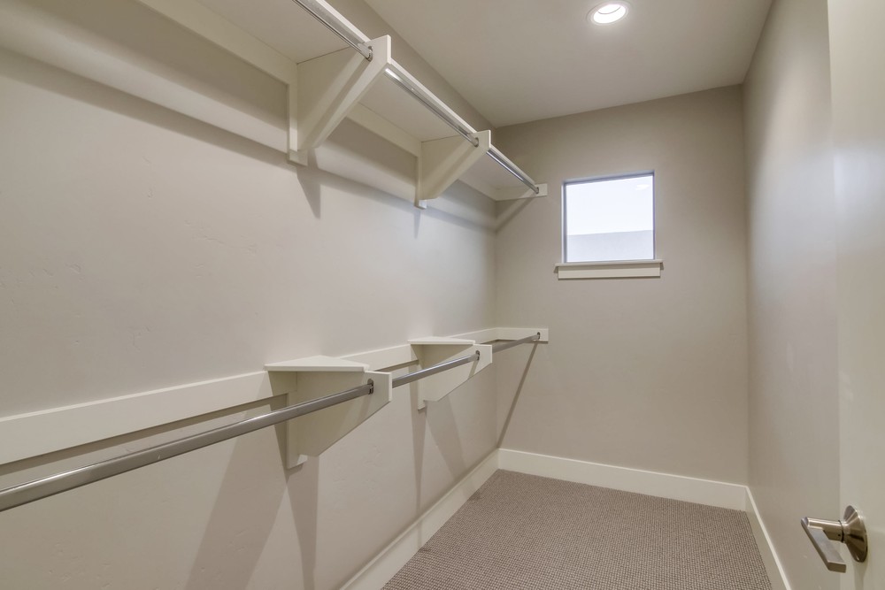 Virtual tour photo 70 of 118 for 3030 Jarvis St #15