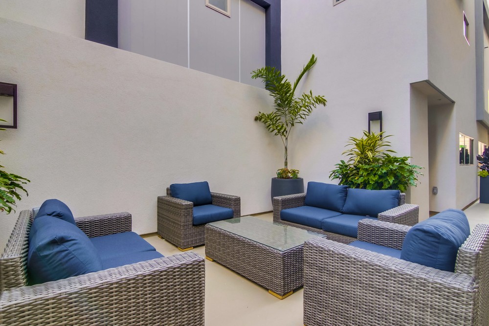 Virtual tour photo 88 of 118 for 3030 Jarvis St #15