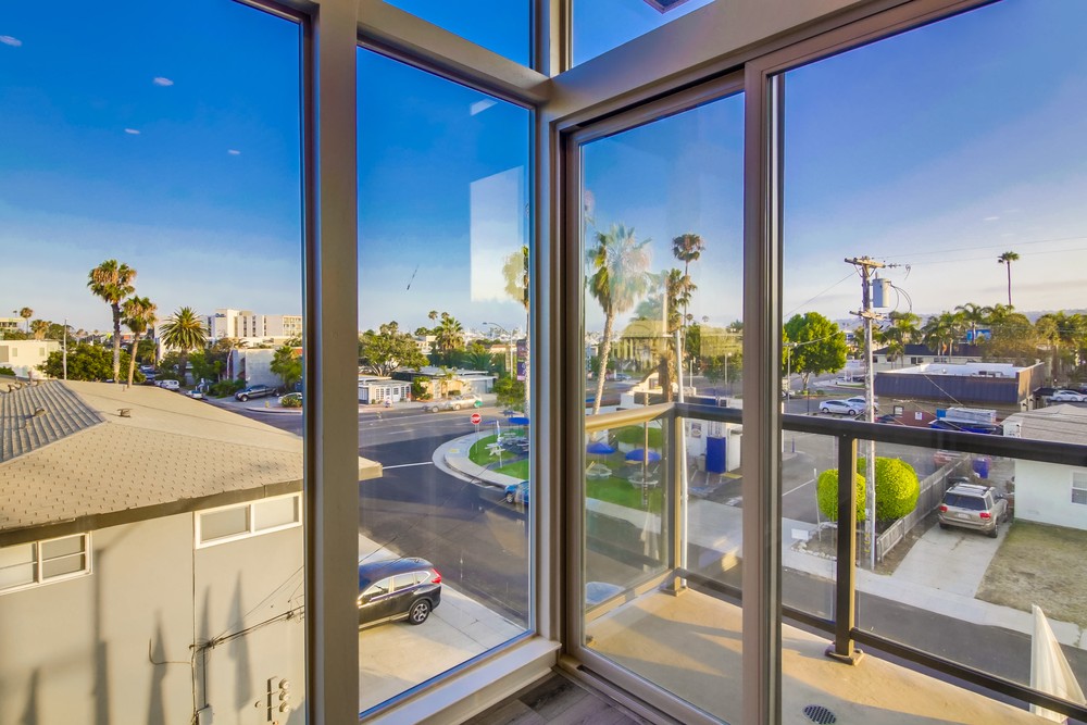 Virtual tour photo 100 of 118 for 3030 Jarvis St #15