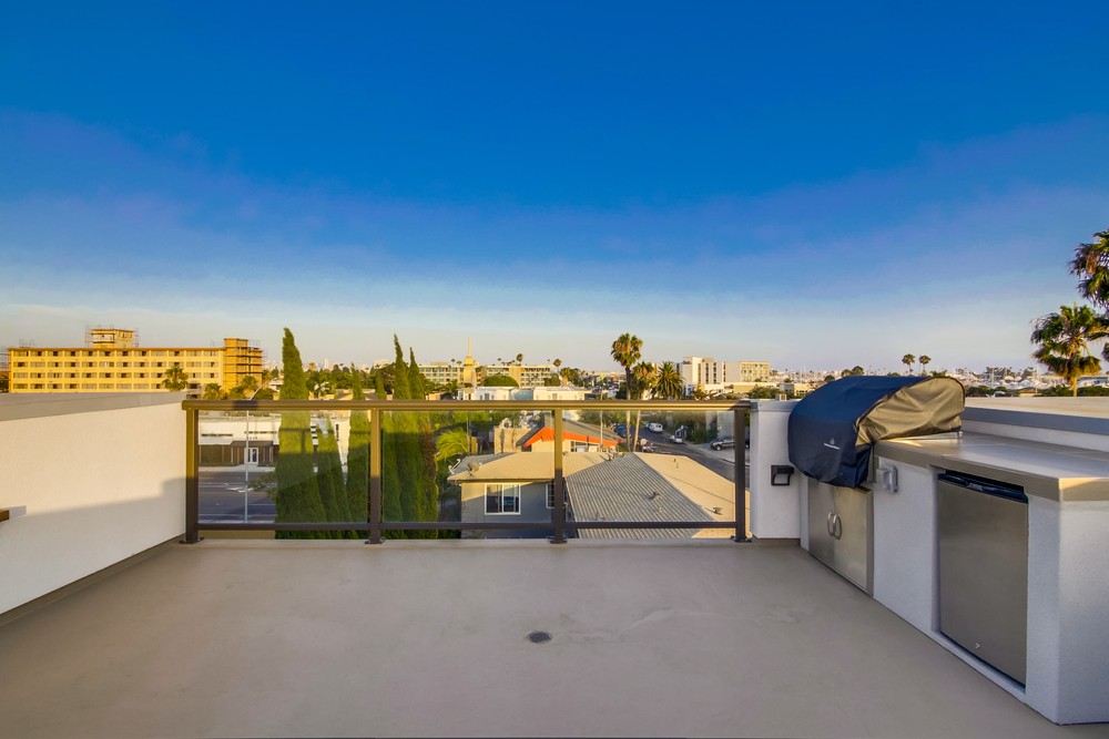 Virtual tour photo 113 of 118 for 3030 Jarvis St #15
