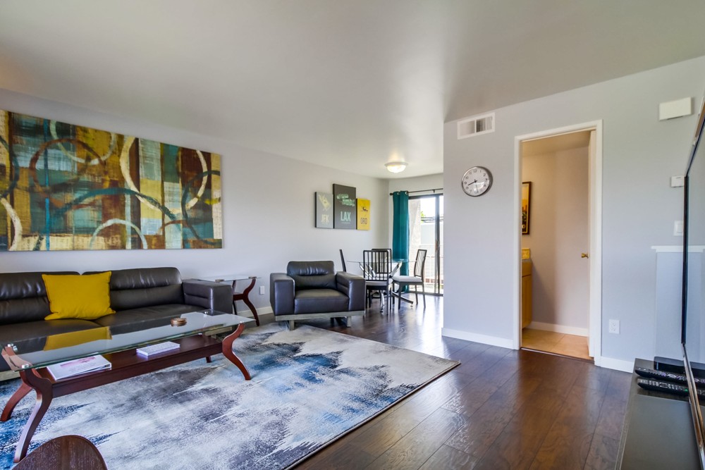 Virtual tour photo 12 of 40 for 3032 Horton Ave